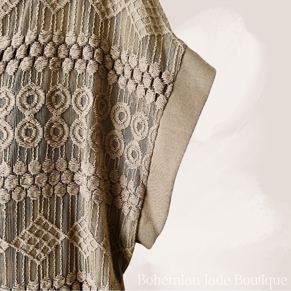 NY COLLECTION Lace Dolman V-neck Short Sleeve Top - Picture 4 of 6
